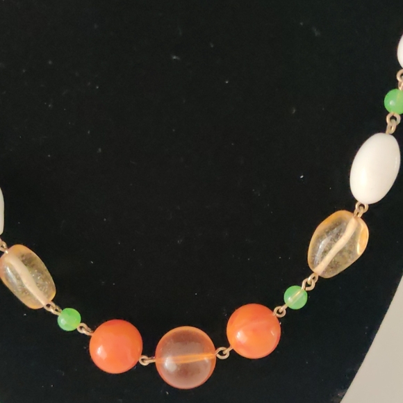 Tommy Hilfiger Beaded  Necklace Set NWOT 🌴 🌴 🌴 - Picture 4 of 8